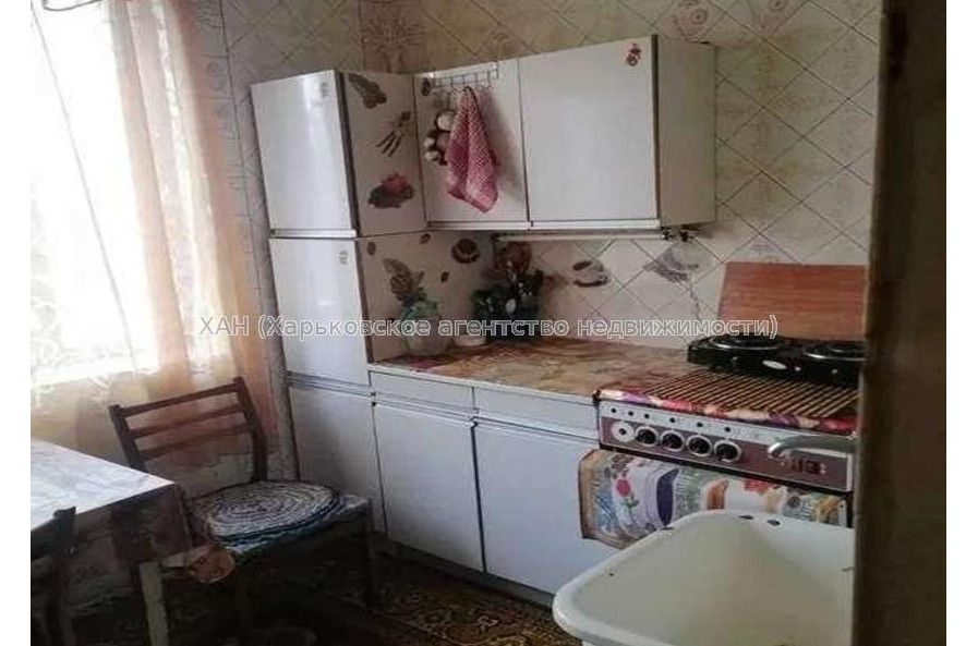 Продам квартиру, Победы просп. , 2  ком., 50 м², косметический ремонт 