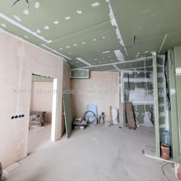 Продам квартиру, Отакара Яроша пер. , 3  ком., 62 м², без отделочных работ 