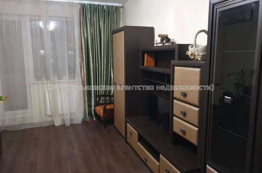 Продам квартиру, Победы просп. , 2 кім., 50 м², капитальный ремонт 