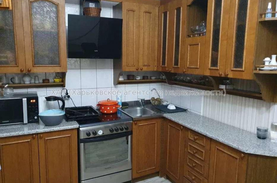 Продам квартиру, Победы просп. , 2 кім., 50 м², капитальный ремонт 