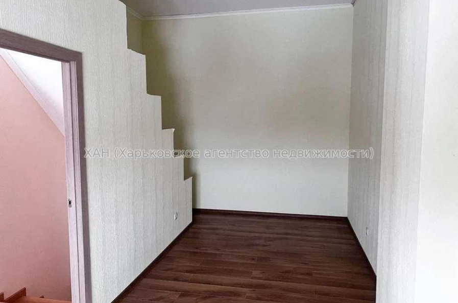 Продам квартиру, Дизельная ул. , 3  ком., 107 м², капитальный ремонт 