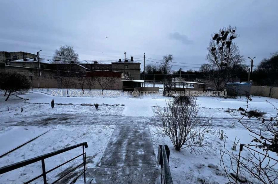 Продам квартиру, Дизельная ул. , 3  ком., 107 м², капитальный ремонт 