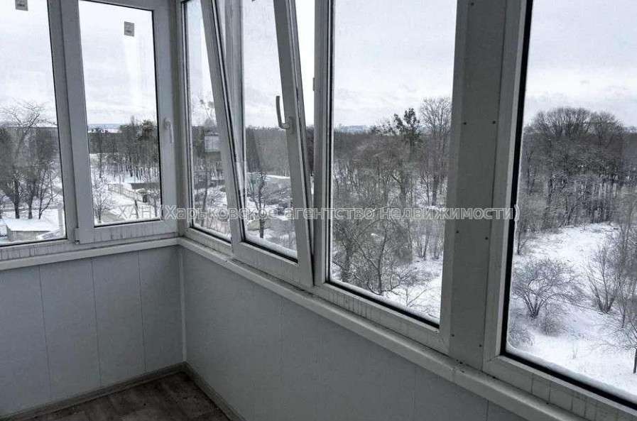 Продам квартиру, Дизельная ул. , 3  ком., 107 м², капитальный ремонт 
