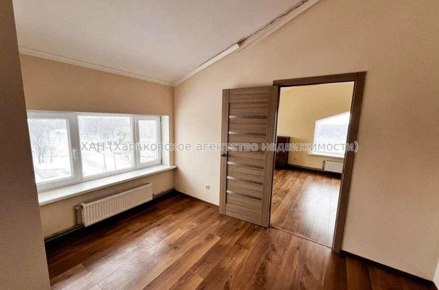 Продам квартиру, Дизельная ул. , 3  ком., 107 м², капитальный ремонт 