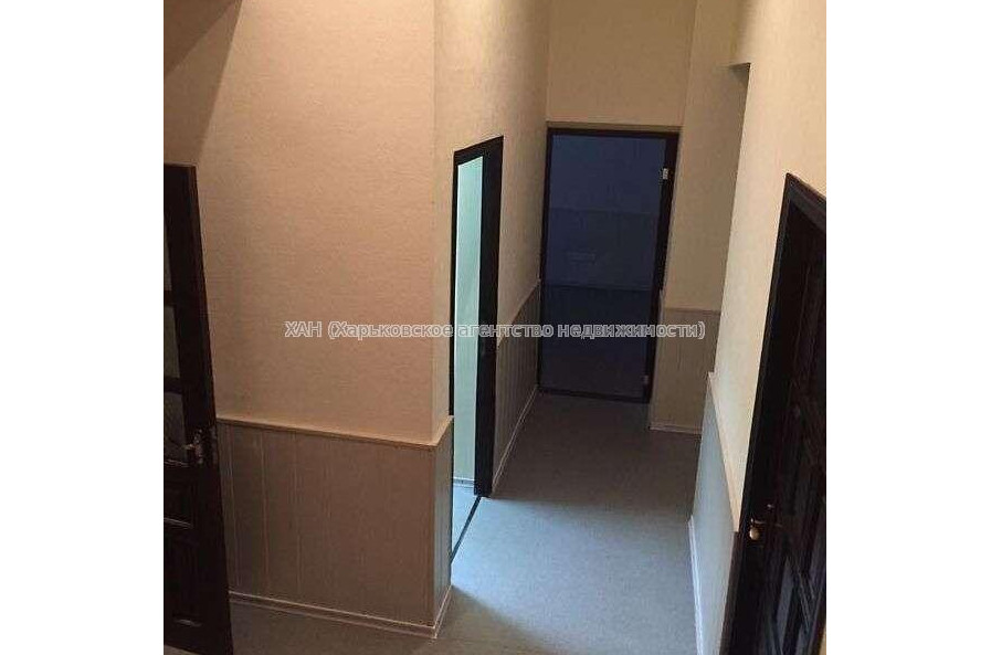 Продам квартиру, Марьинская ул. , 4 кім., 69 м², капитальный ремонт 