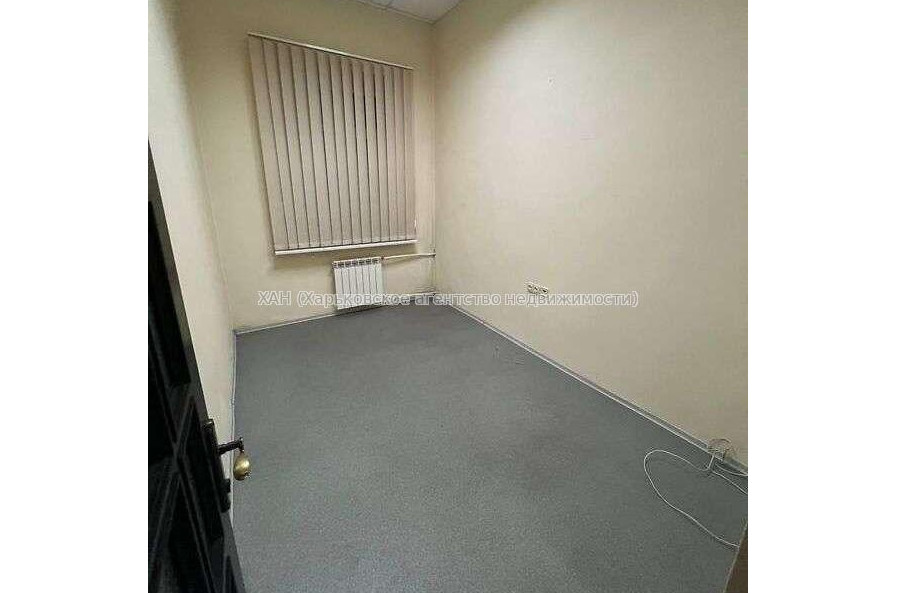 Продам квартиру, Марьинская ул. , 4 кім., 69 м², капитальный ремонт 