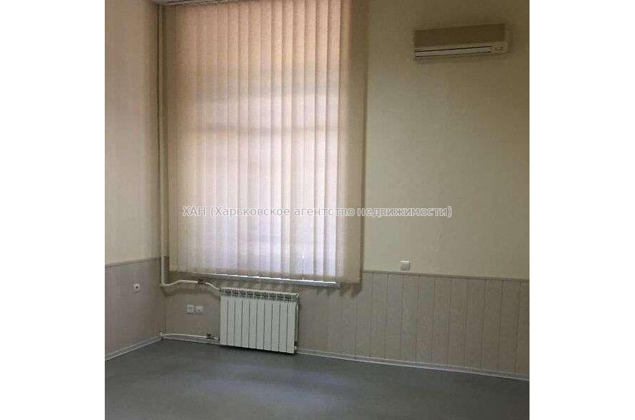 Продам квартиру, Марьинская ул. , 4 кім., 69 м², капитальный ремонт 