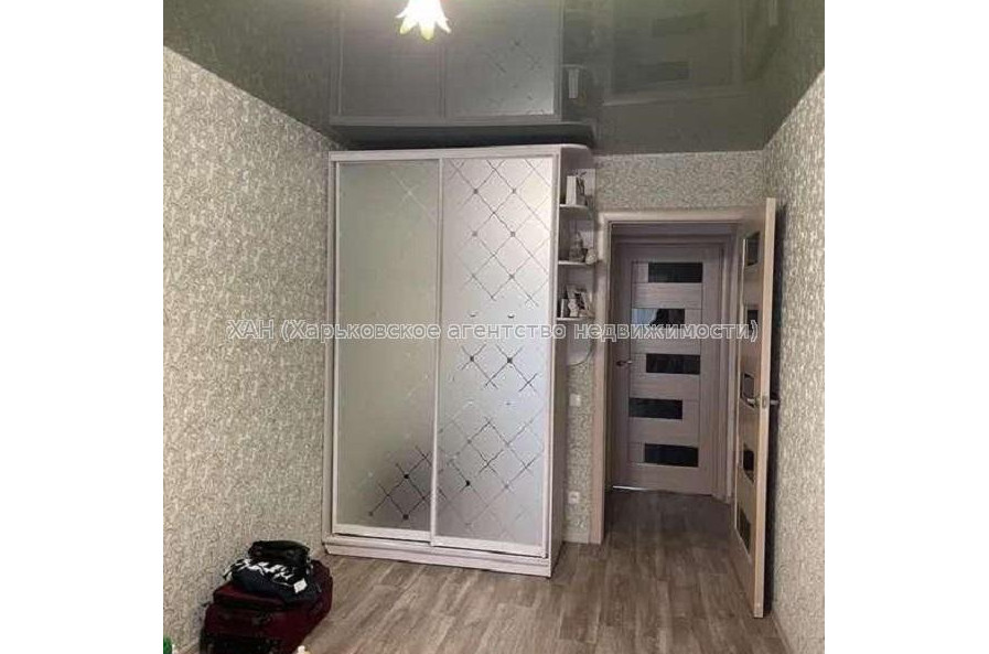 Продам квартиру, Каденюка ул. , 3  ком., 57 м², капитальный ремонт 