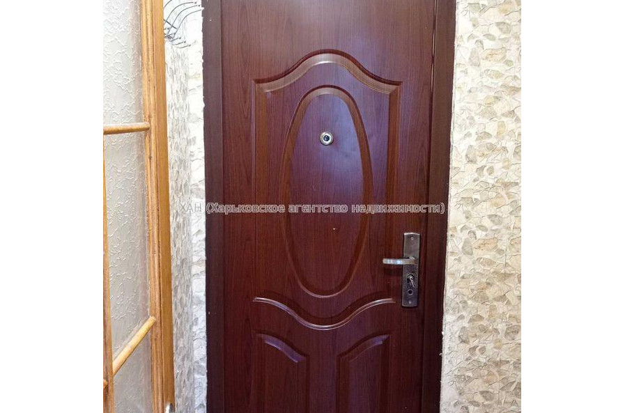 Продам квартиру, Каркача Ивана бульв. , 1  ком., 16 м², капитальный ремонт 