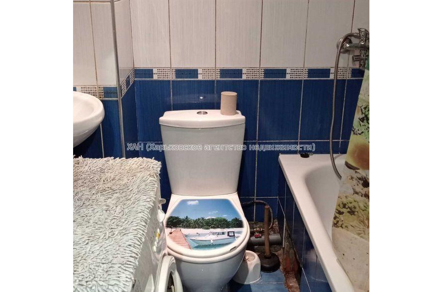Продам квартиру, Каркача Ивана бульв. , 1  ком., 16 м², капитальный ремонт 