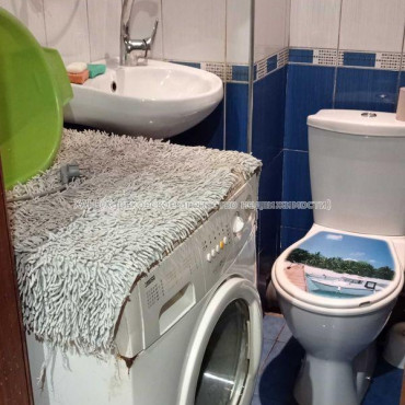 Продам квартиру, Каркача Ивана бульв. , 1  ком., 16 м², капитальный ремонт 