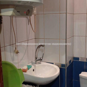 Продам квартиру, Каркача Ивана бульв. , 1  ком., 16 м², капитальный ремонт 