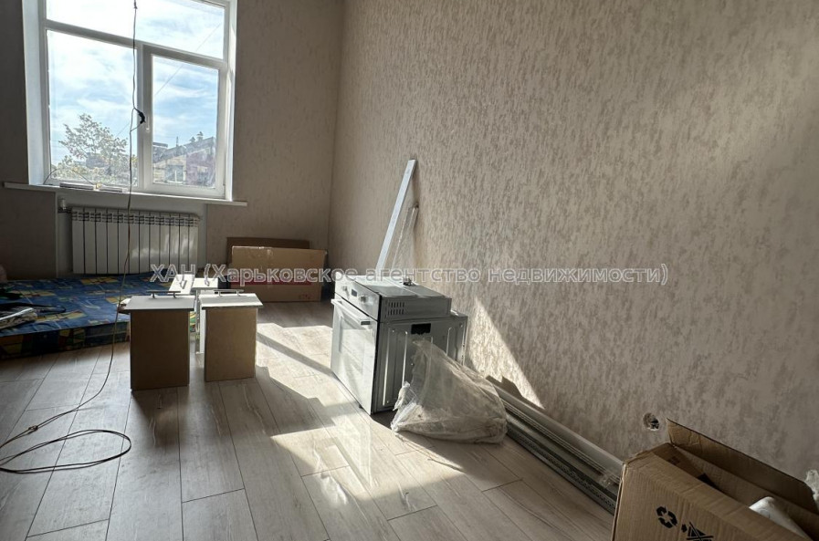 Продам квартиру, Георгия Тарасенко ул. , 2 кім., 67 м², частичный ремонт 