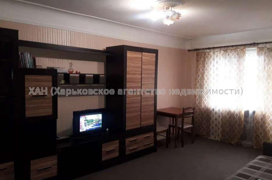 Продам квартиру, Сумгаитская ул. , 1  ком., 34 м², косметический ремонт 
