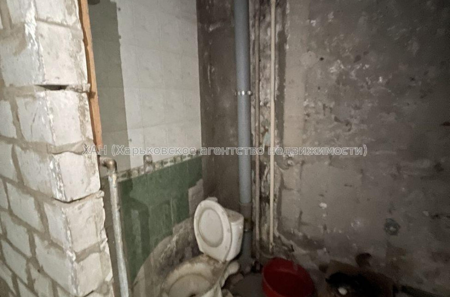 Продам квартиру, Ньютона ул. , 2  ком., 47 м², без ремонта 