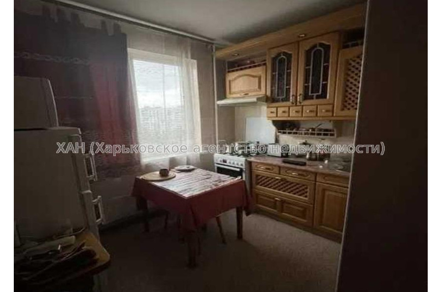 Продам квартиру, Победы просп. , 2 кім., 45 м², косметический ремонт 