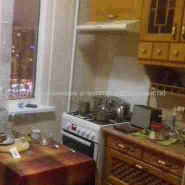 Продам квартиру, Победы просп. , 2 кім., 45 м², косметический ремонт 