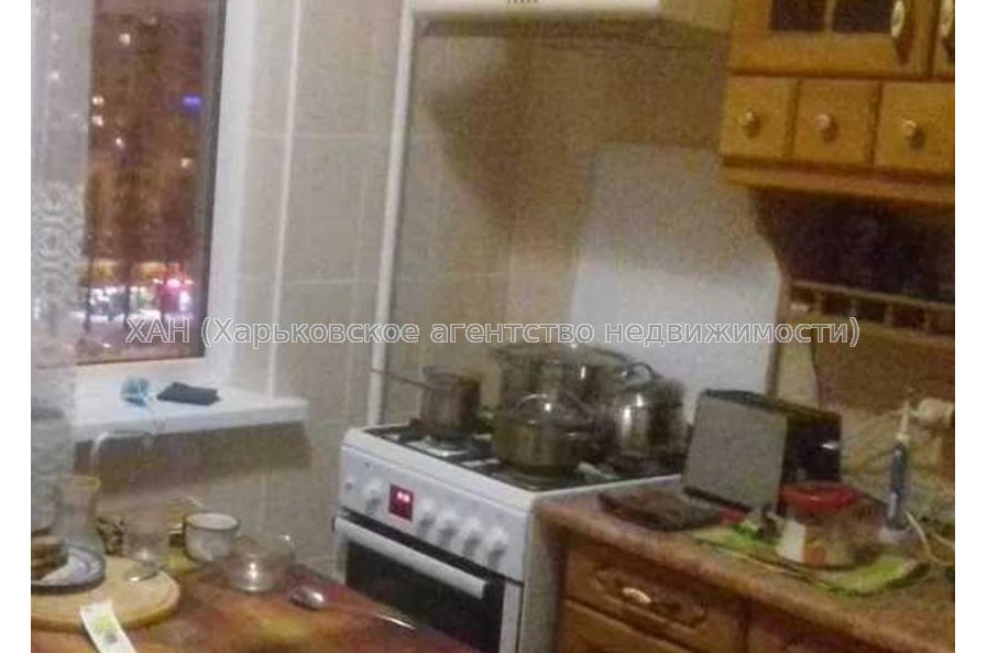 Продам квартиру, Победы просп. , 2 кім., 45 м², косметический ремонт 