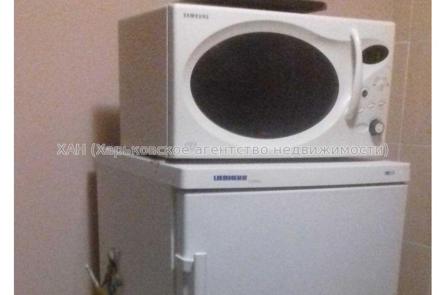 Продам квартиру, Победы просп. , 2 кім., 45 м², косметический ремонт 