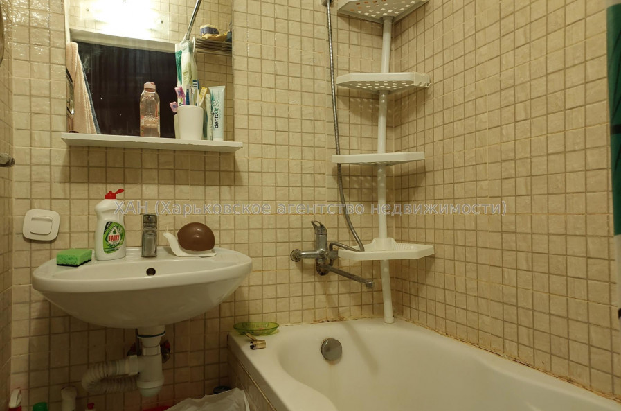 Продам квартиру, Каденюка ул. , 1 кім., 38 м², капитальный ремонт 