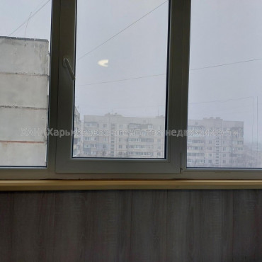 Продам квартиру, Каденюка ул. , 1  ком., 38 м², капитальный ремонт 