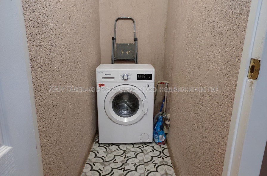 Продам квартиру, Каденюка ул. , 1 кім., 38 м², капитальный ремонт 