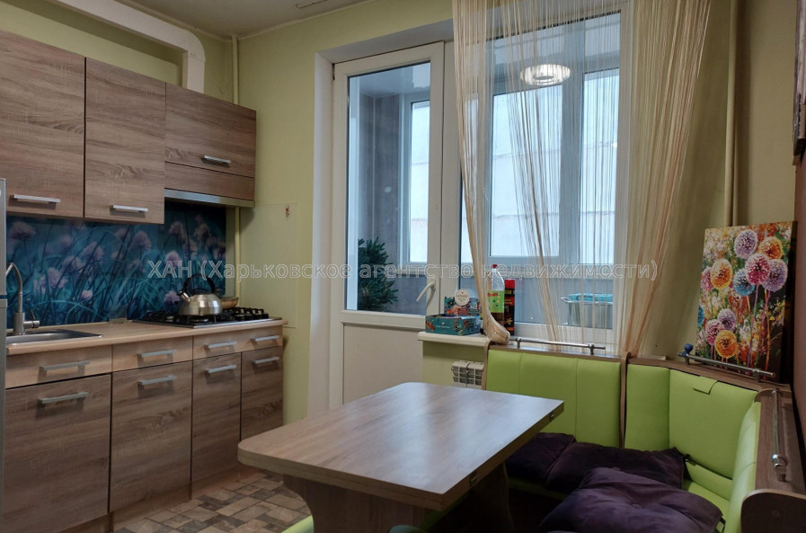 Продам квартиру, Каденюка ул. , 1 кім., 38 м², капитальный ремонт 