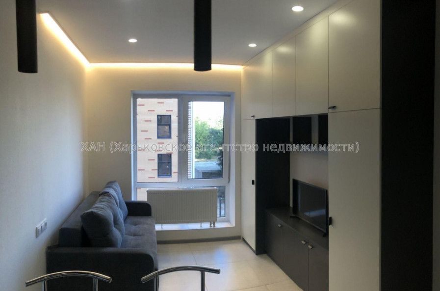 Продам квартиру, Чигирина ул. , 1 кім., 23 м², авторский дизайн 