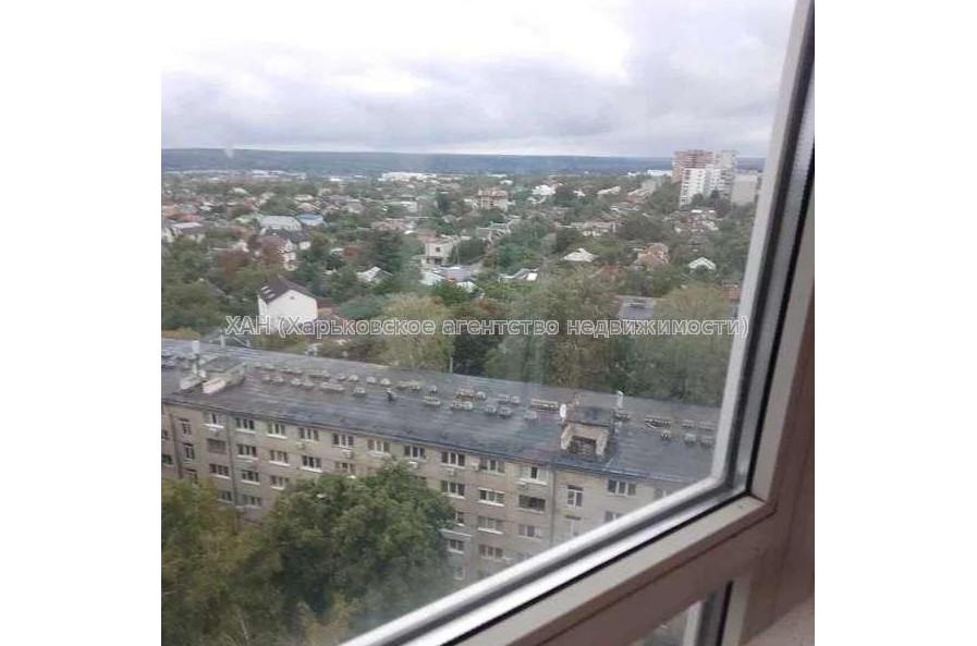 Продам квартиру, Мирослава Мисли ул. , 2 кім., 72 м², капитальный ремонт 