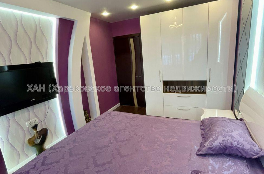 Продам квартиру, 92-й бригады ул. , 3  ком., 80 м², авторский дизайн 