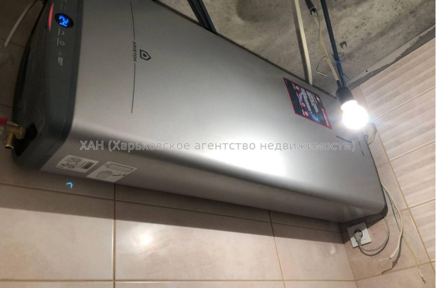 Продам квартиру, Профессорская ул. , 2 кім., 62 м², частичный ремонт 