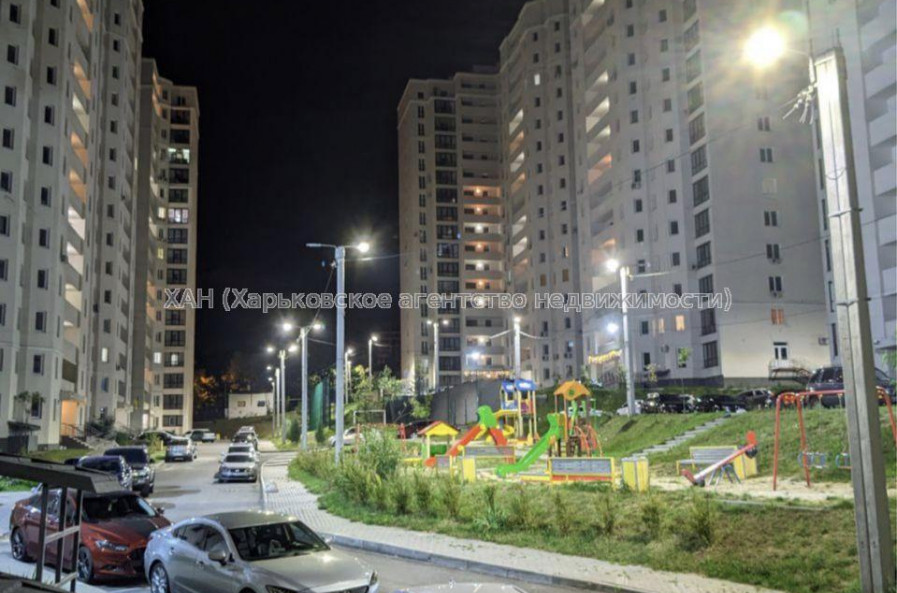 Продам квартиру, Профессорская ул. , 2 кім., 62 м², частичный ремонт 