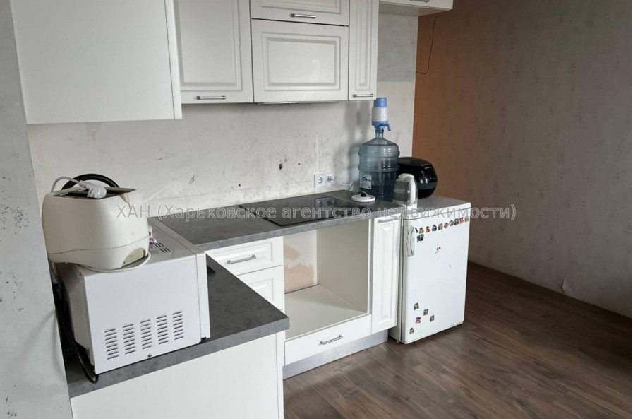 Продам квартиру, Профессорская ул. , 2 кім., 62 м², частичный ремонт 