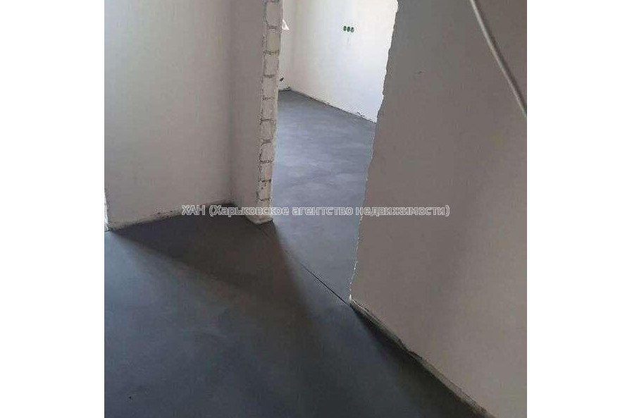 Продам квартиру, Шевченковский пер. , 1 кім., 37 м², частичный ремонт 