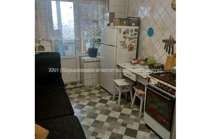 Продам квартиру, Гагарина просп. , 2 кім., 60 м², частичный ремонт 