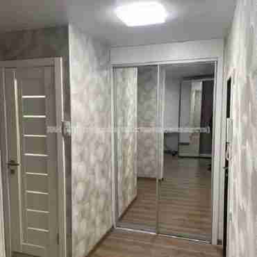 Продам квартиру, Людвига Свободы просп. , 1 кім., 34 м², капитальный ремонт 