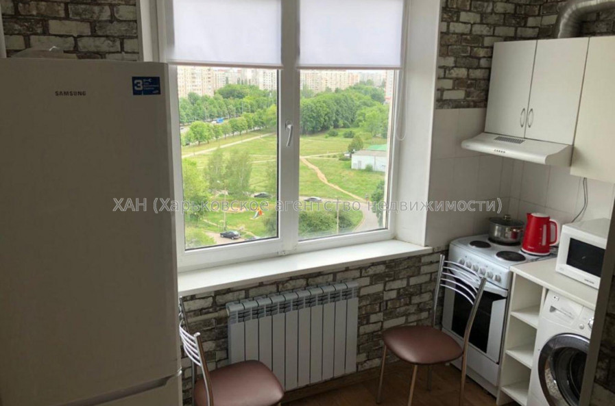 Продам квартиру, Победы просп. , 1 кім., 33 м², капитальный ремонт 