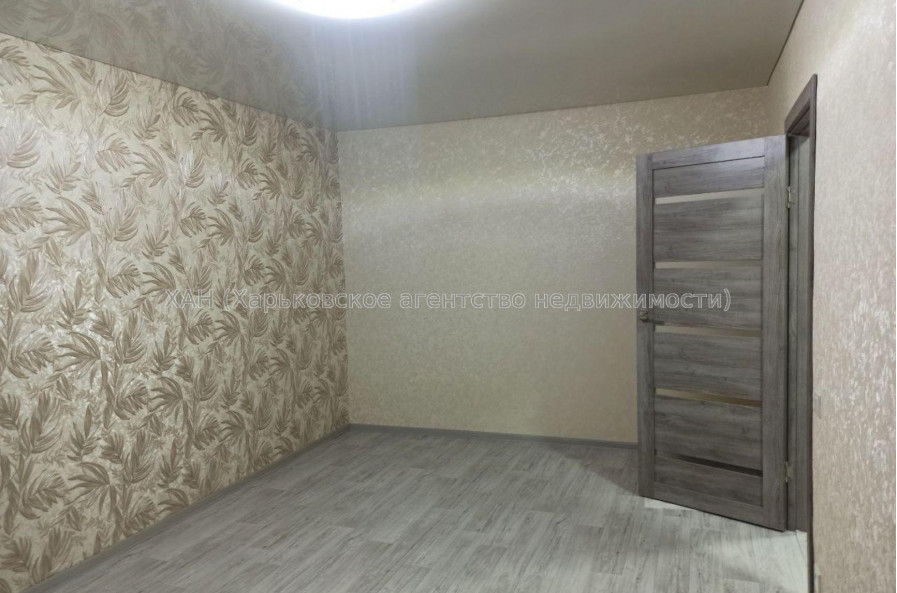 Продам квартиру, Власенко ул. , 1 кім., 32 м², евроремонт 