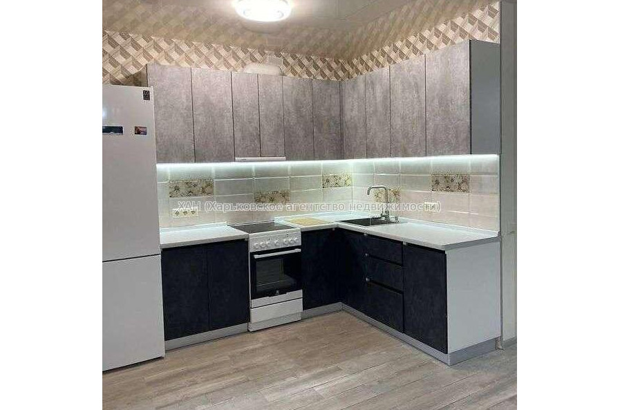 Продам квартиру, Шевченковский пер. , 1 кім., 39 м², евроремонт 