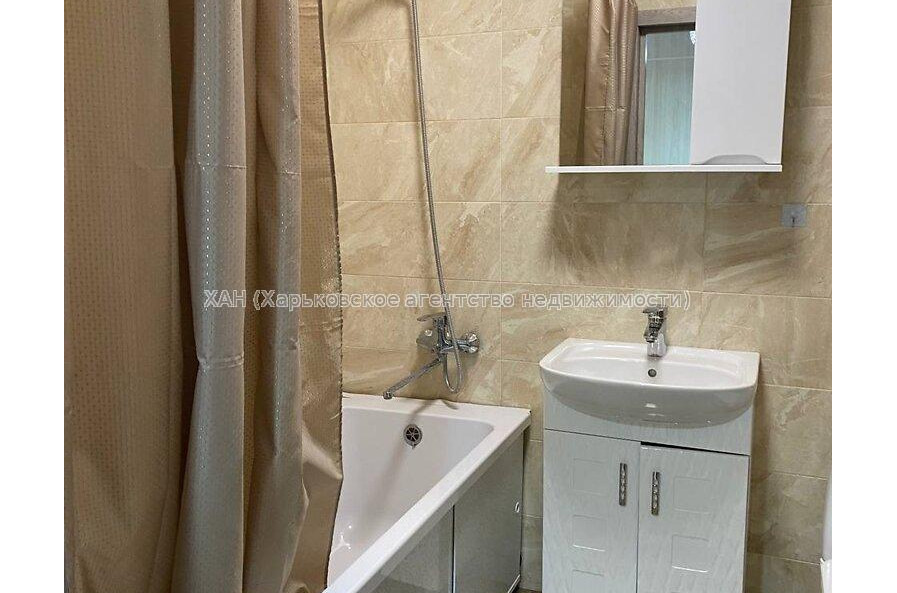 Продам квартиру, Шевченковский пер. , 1 кім., 39 м², евроремонт 