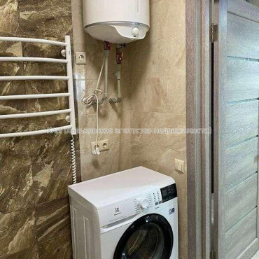 Продам квартиру, Шевченковский пер. , 1 кім., 39 м², евроремонт 