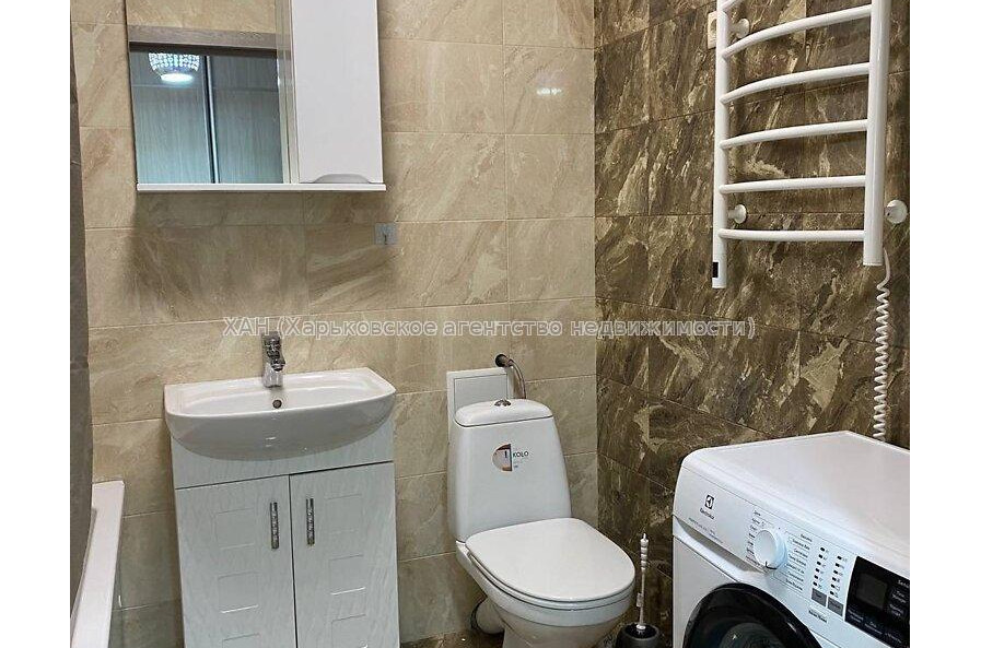 Продам квартиру, Шевченковский пер. , 1 кім., 39 м², евроремонт 