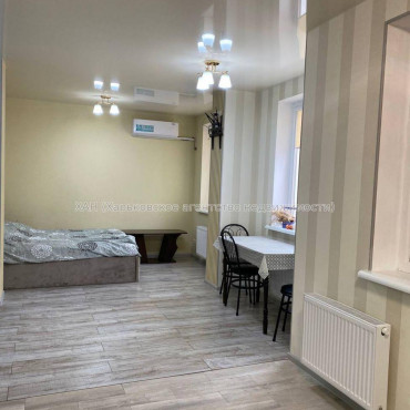 Продам квартиру, Шевченковский пер. , 1 кім., 39 м², евроремонт 