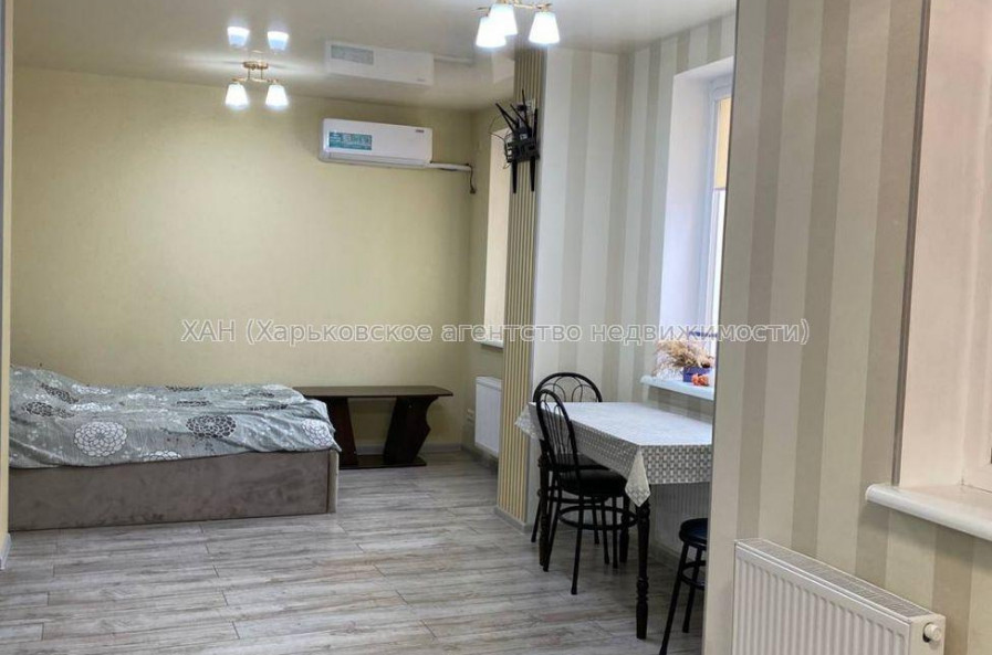 Продам квартиру, Шевченковский пер. , 1 кім., 39 м², евроремонт 