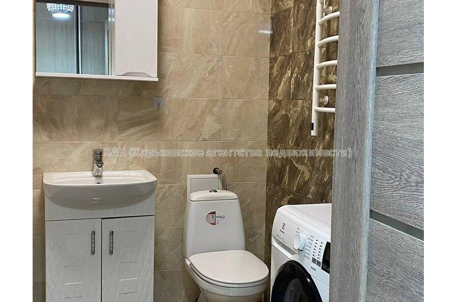 Продам квартиру, Шевченковский пер. , 1 кім., 39 м², евроремонт 