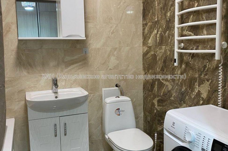 Продам квартиру, Шевченковский пер. , 1 кім., 39 м², евроремонт 