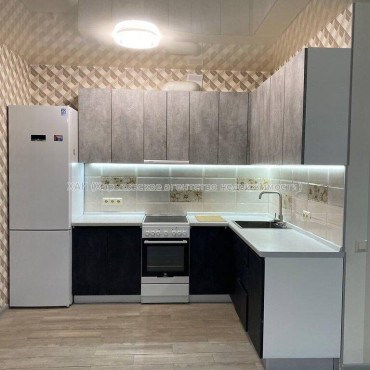 Продам квартиру, Шевченковский пер. , 1 кім., 39 м², евроремонт 