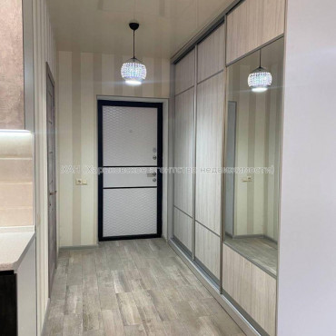 Продам квартиру, Шевченковский пер. , 1 кім., 39 м², евроремонт 