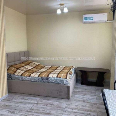 Продам квартиру, Шевченковский пер. , 1 кім., 39 м², евроремонт 