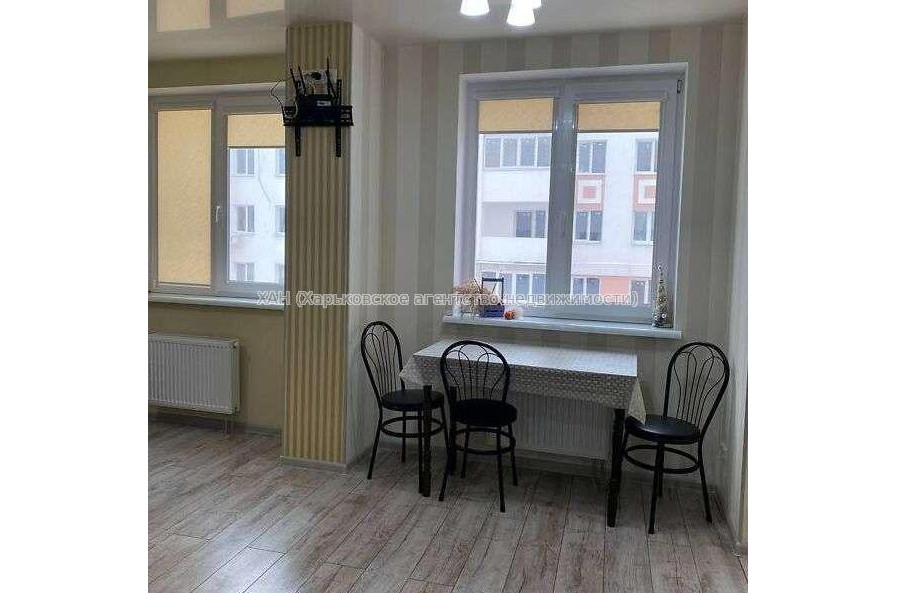 Продам квартиру, Шевченковский пер. , 1 кім., 39 м², евроремонт 
